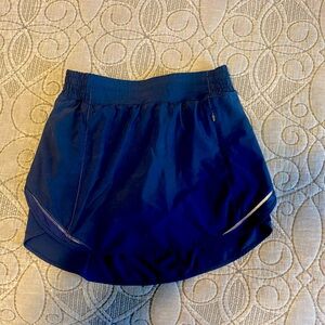 Navy blue lululemon skirt, worn twice.